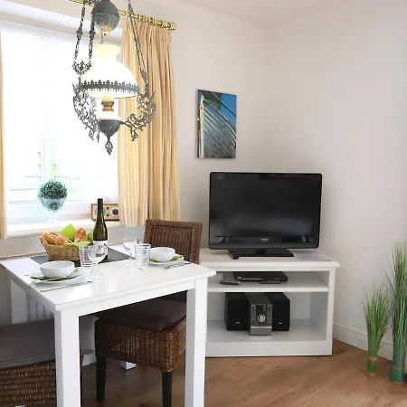 Appartement Muschel Ist Ein Kleines Gemutliches Feriendomizil Fur 2 Personen Im Haus Vogelsang.
